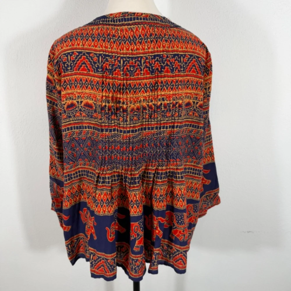 Anthropologie Vanessa Virginia Elephant Tribal Pintuck‎ Boho Peasant Top Size 12